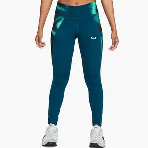 Nike One NWT dri-fit tight fit/ mid rise/ full length medium training leggings